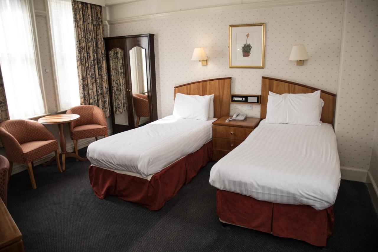 Crown & Mitre Hotel - 5