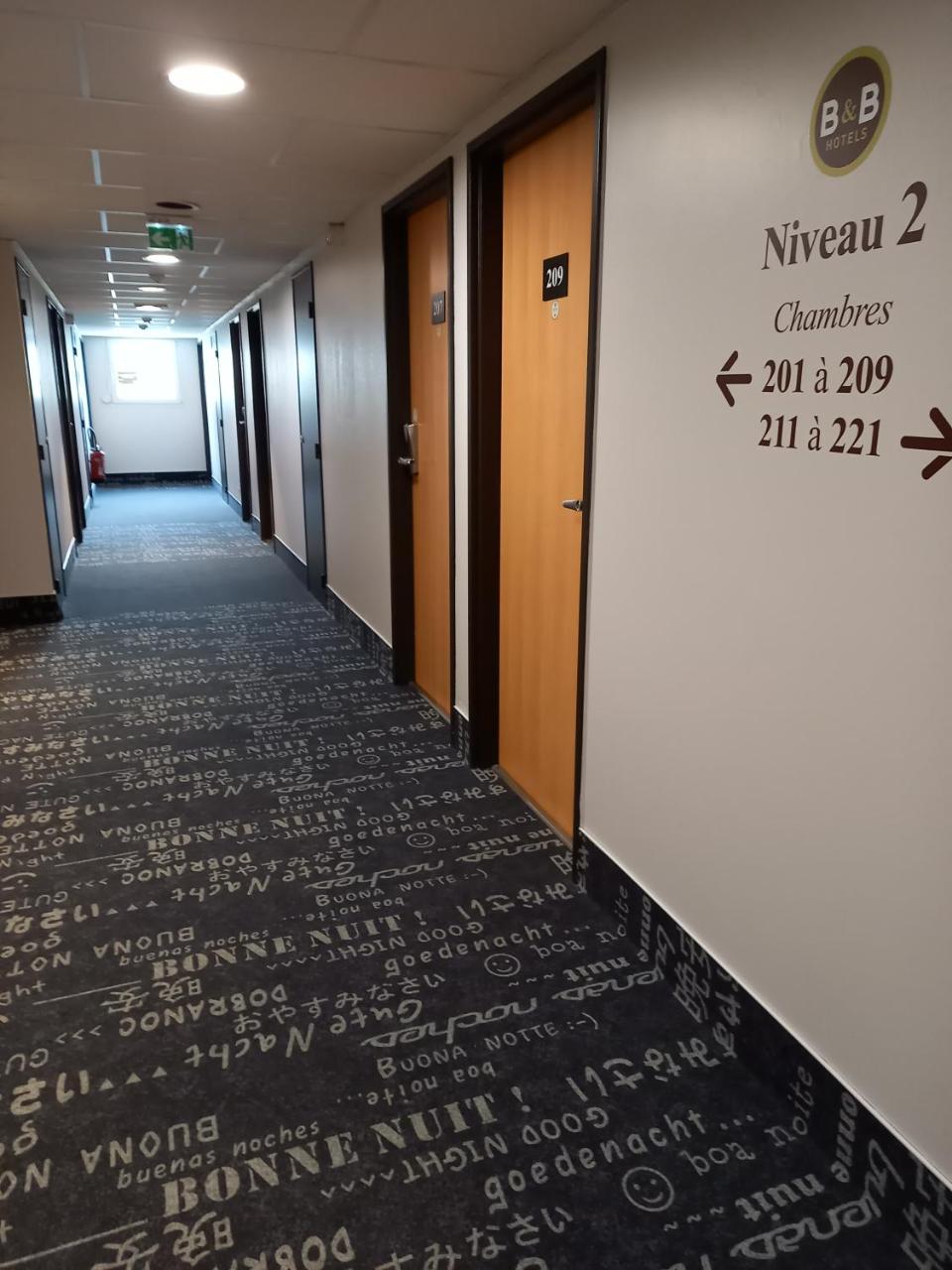 B&B HOTEL Saint-Etienne Monthieu - 3