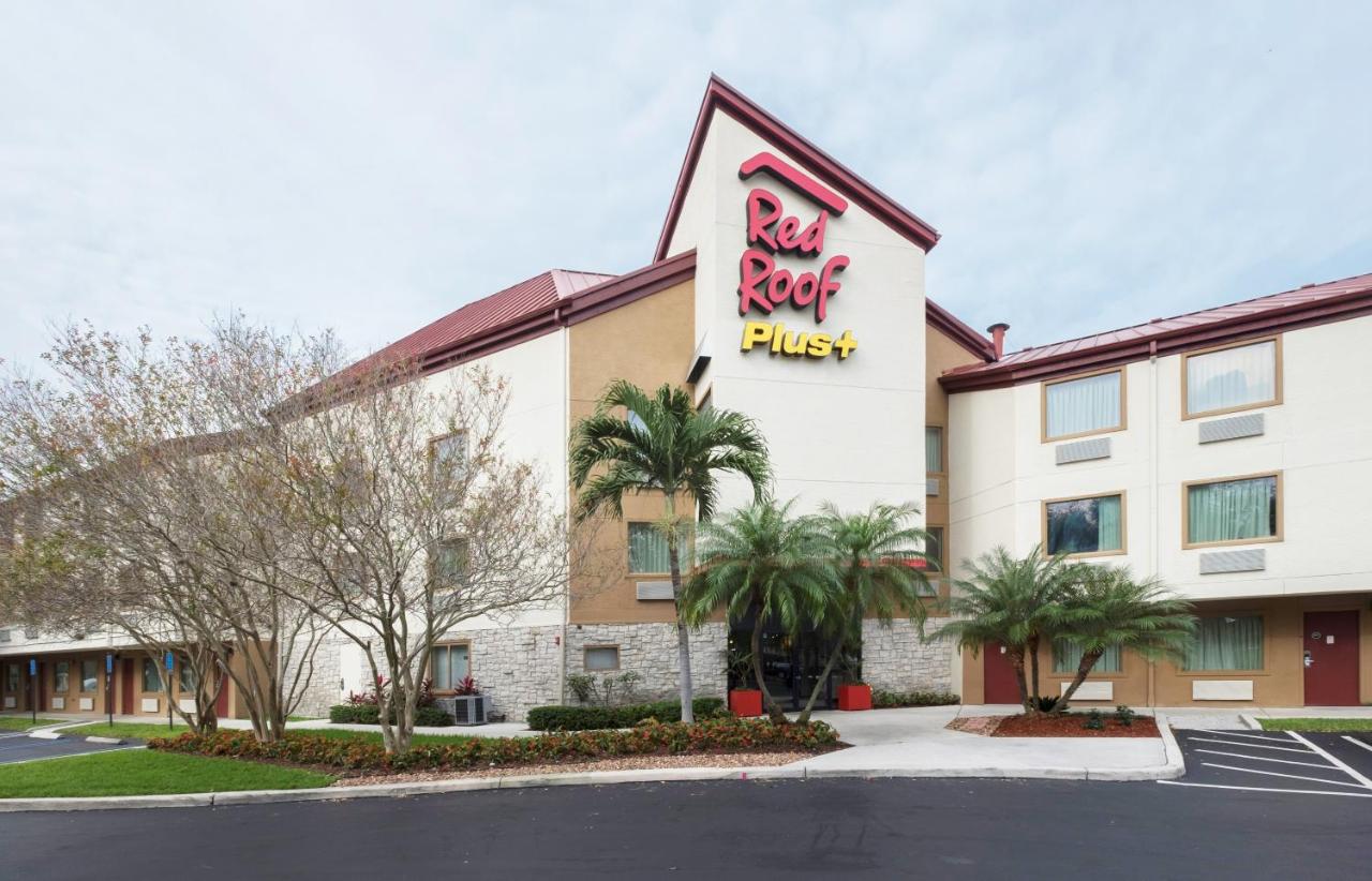Red Roof PLUS+ West Palm Beach Thumbnail