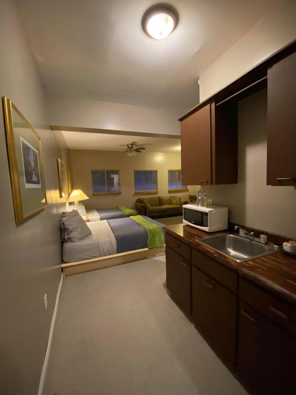 Stoco Lake Lodge photo 3