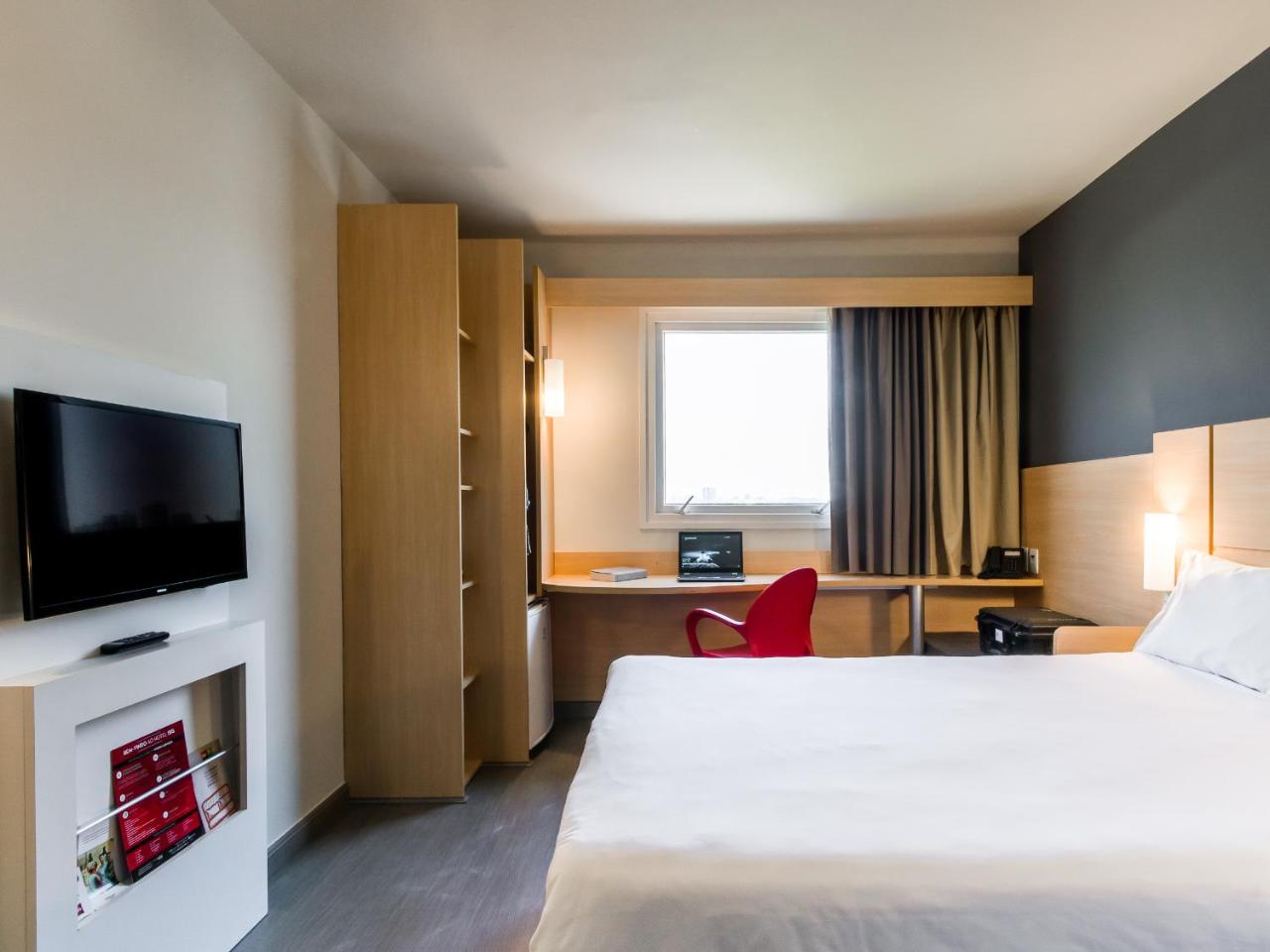 IBIS Marilia photo 4