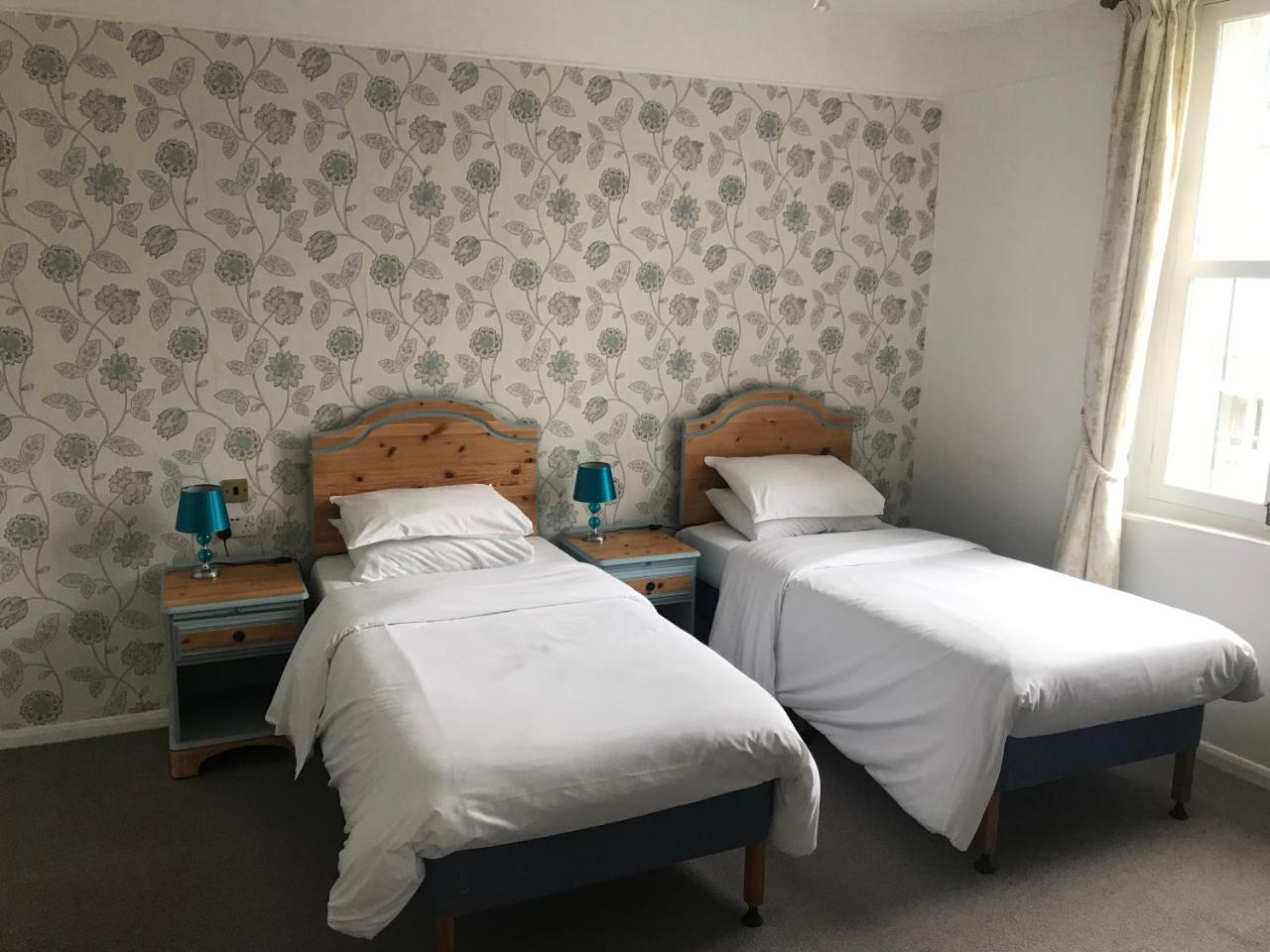 Three Queens Hotel photo 3
