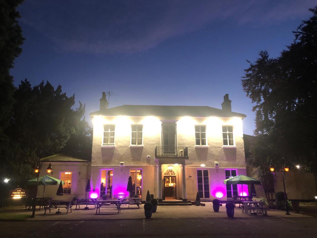 THE ELMS HOTEL