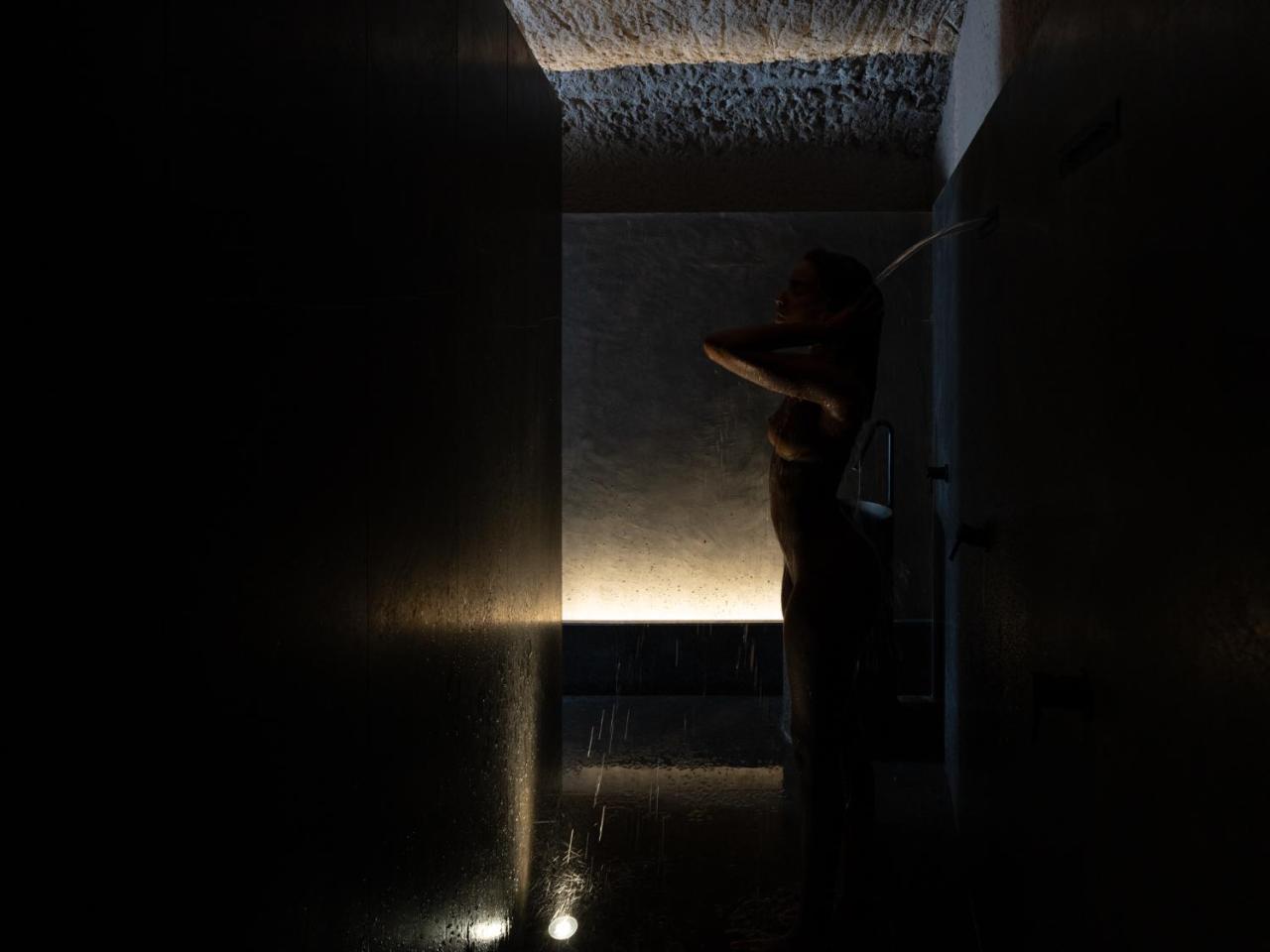 Hotel Scenario - 4