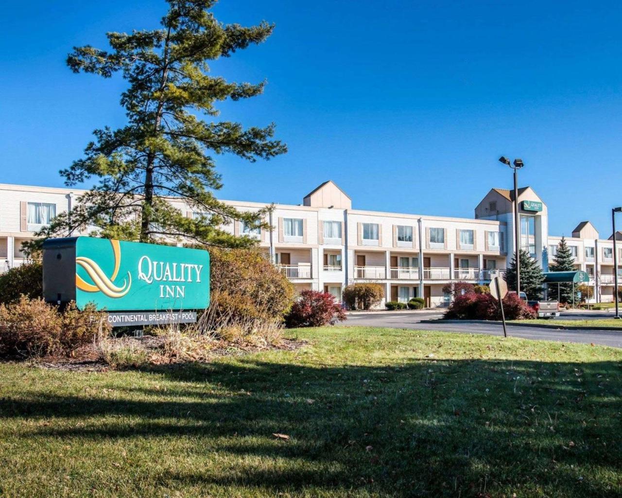 Quality Inn Holland - Toledo photo 2