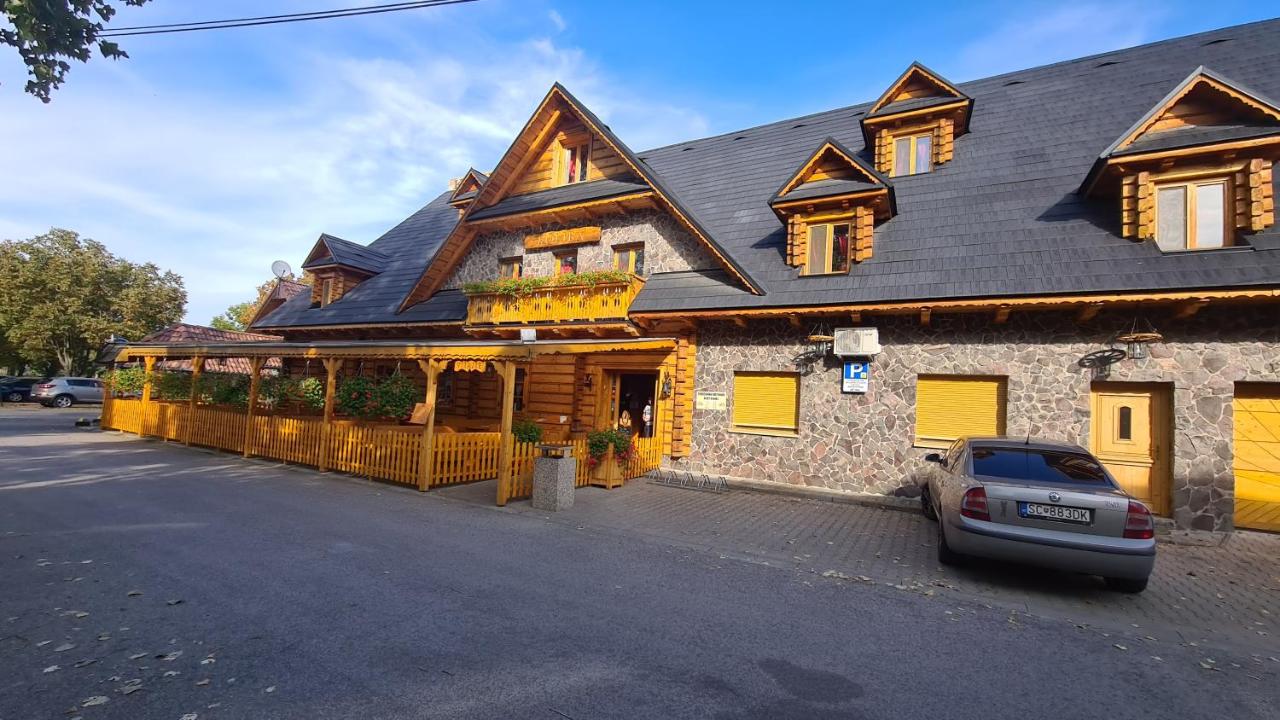 Photo - Hotel Koliba