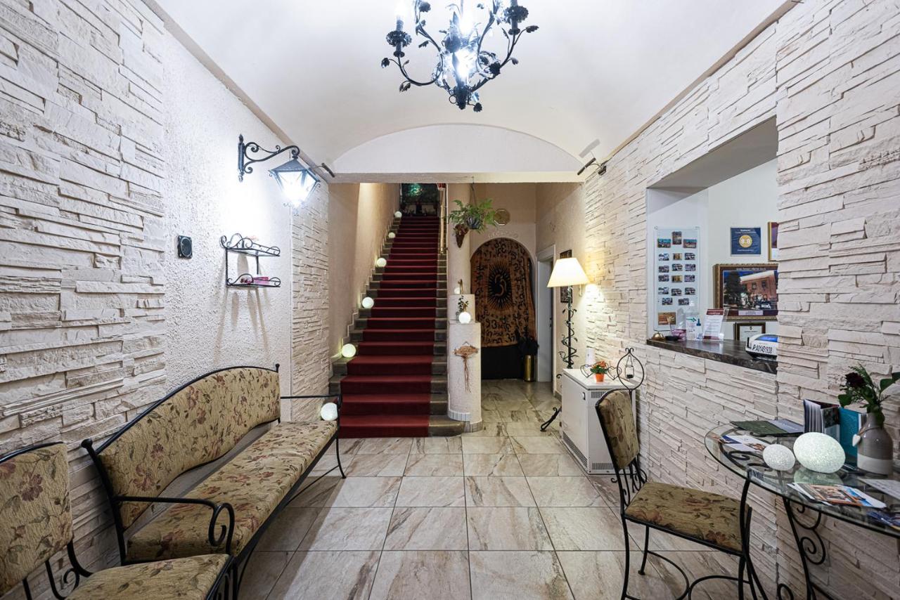 Hotel Romantik Eger photo 3