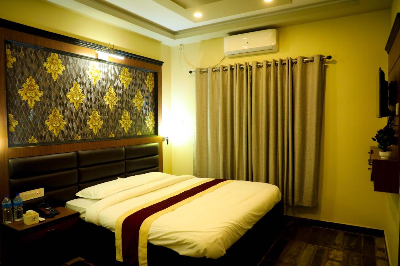 Hotel the Narayani photo 3