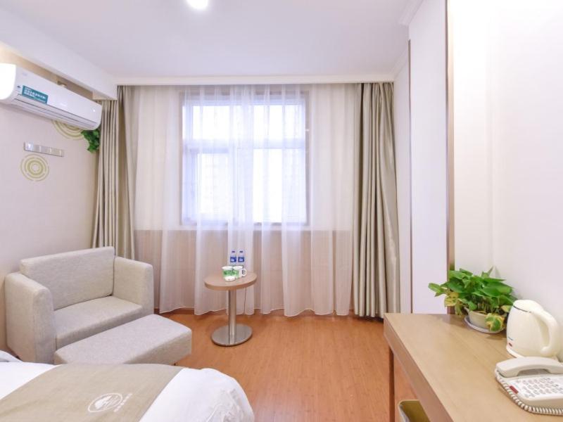 GreenTree Inn Henan Kaifeng Jinming District Jinming Square Little Song City Business Hotel photo 3