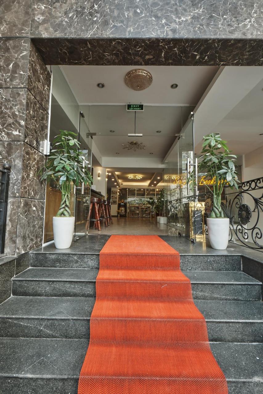 Sai Gon's Book Hotel - The Airport Front