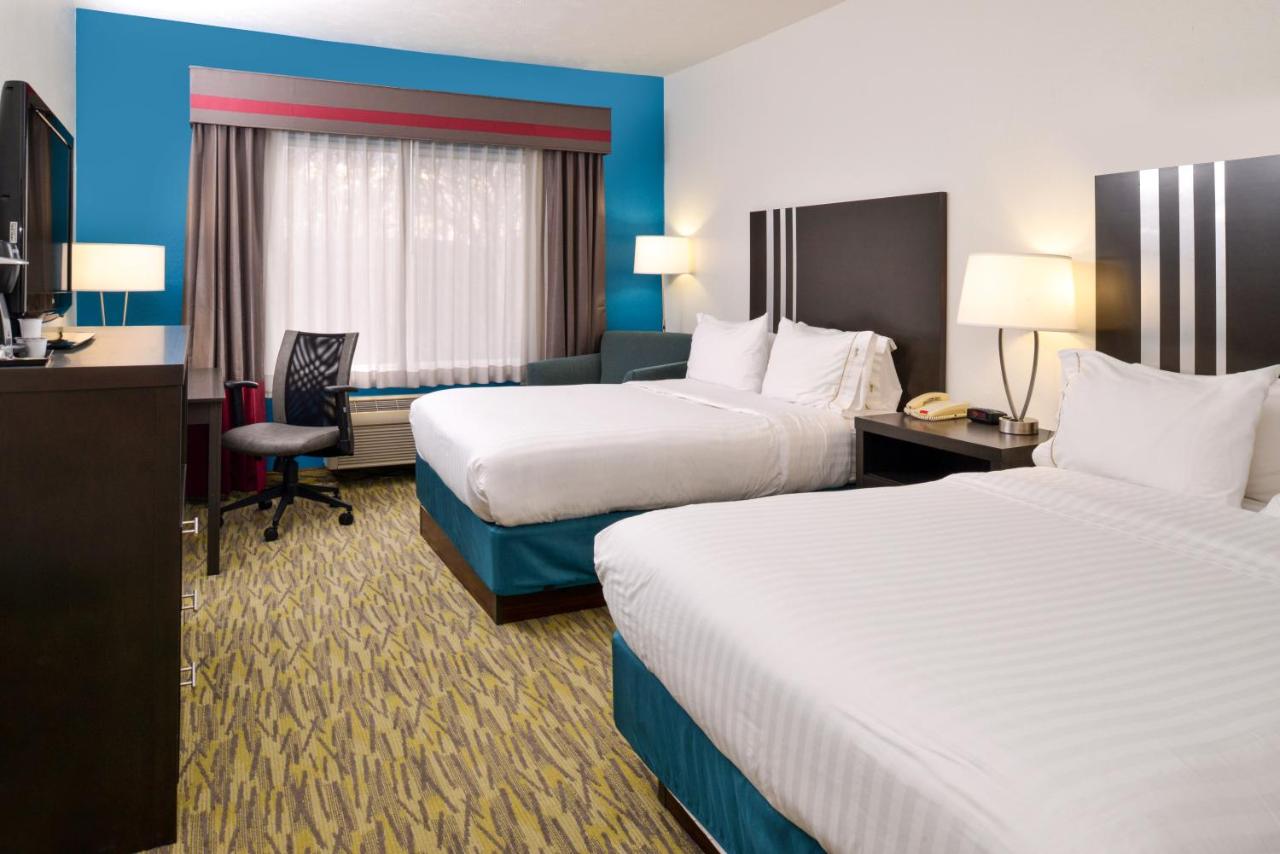 Holiday Inn Express Hotel & Suites Omaha West By IHG photo 3