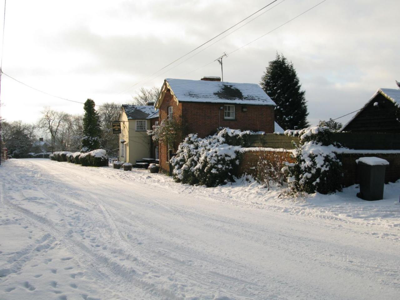 The Compasses - 4