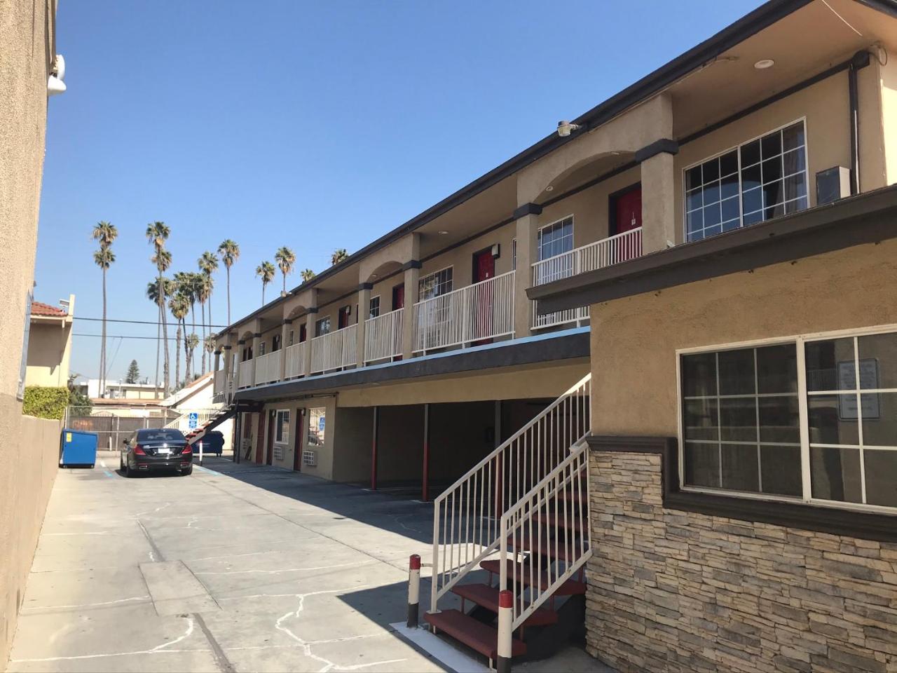 Lotus Motel photo 3