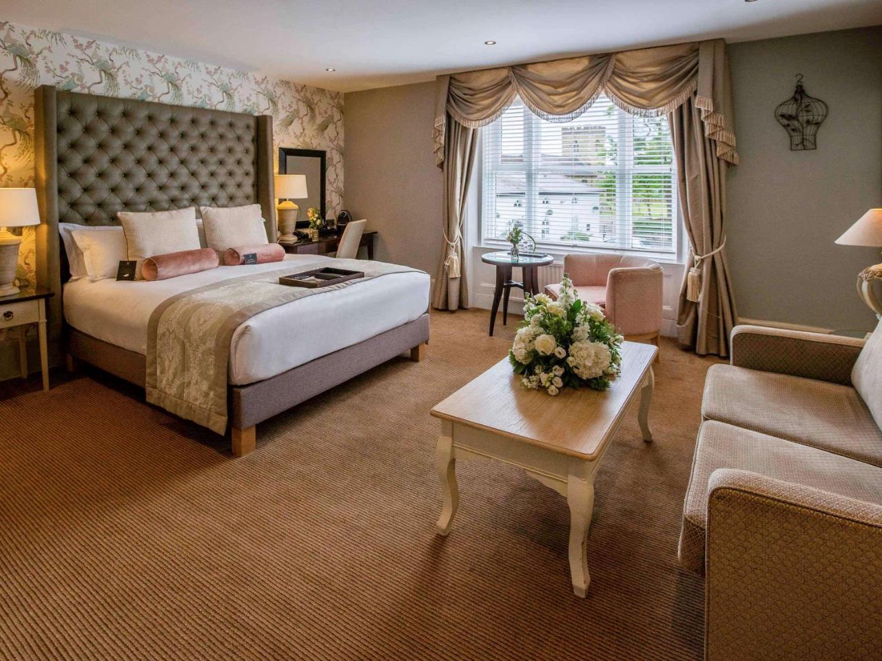 Woughton House Hotel, WorldHotels Distinctive photo 2