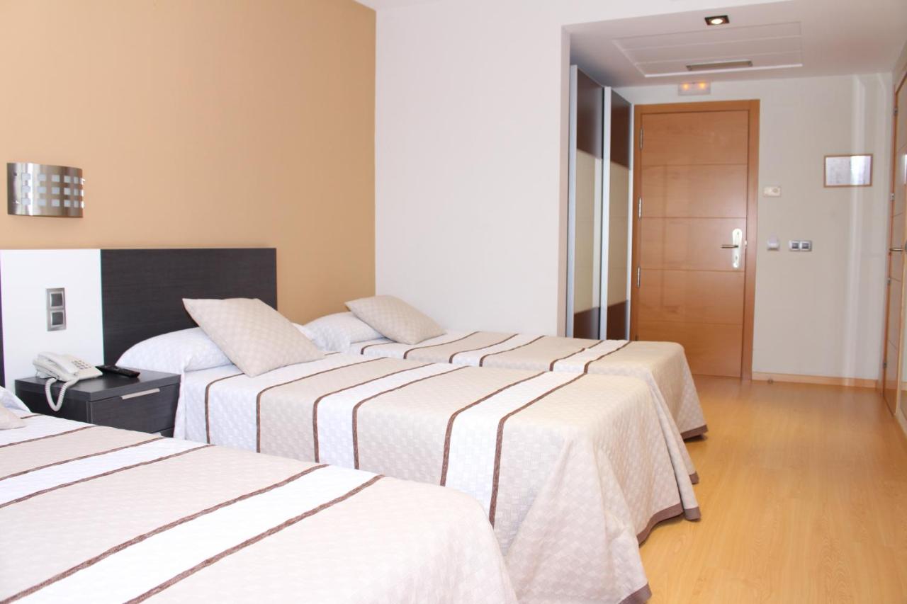 Hotel Ciutat d'Amposta photo 3