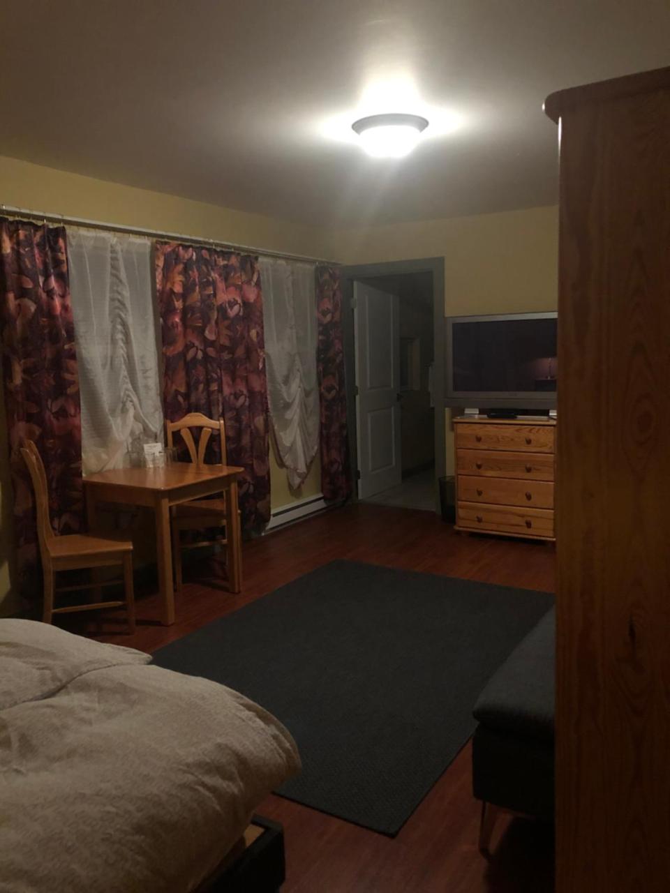Crowsnest Vineyards Guesthouse photo 4