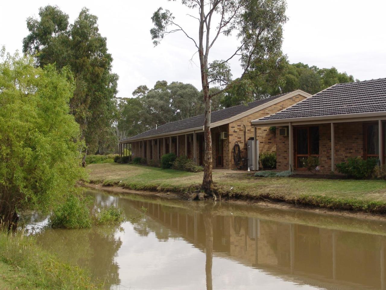 Magdala Motor Lodge & Lakeside Restaurant photo 4