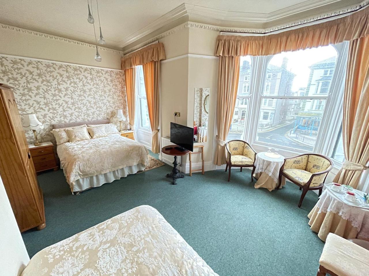 White Court Llandudno photo 4