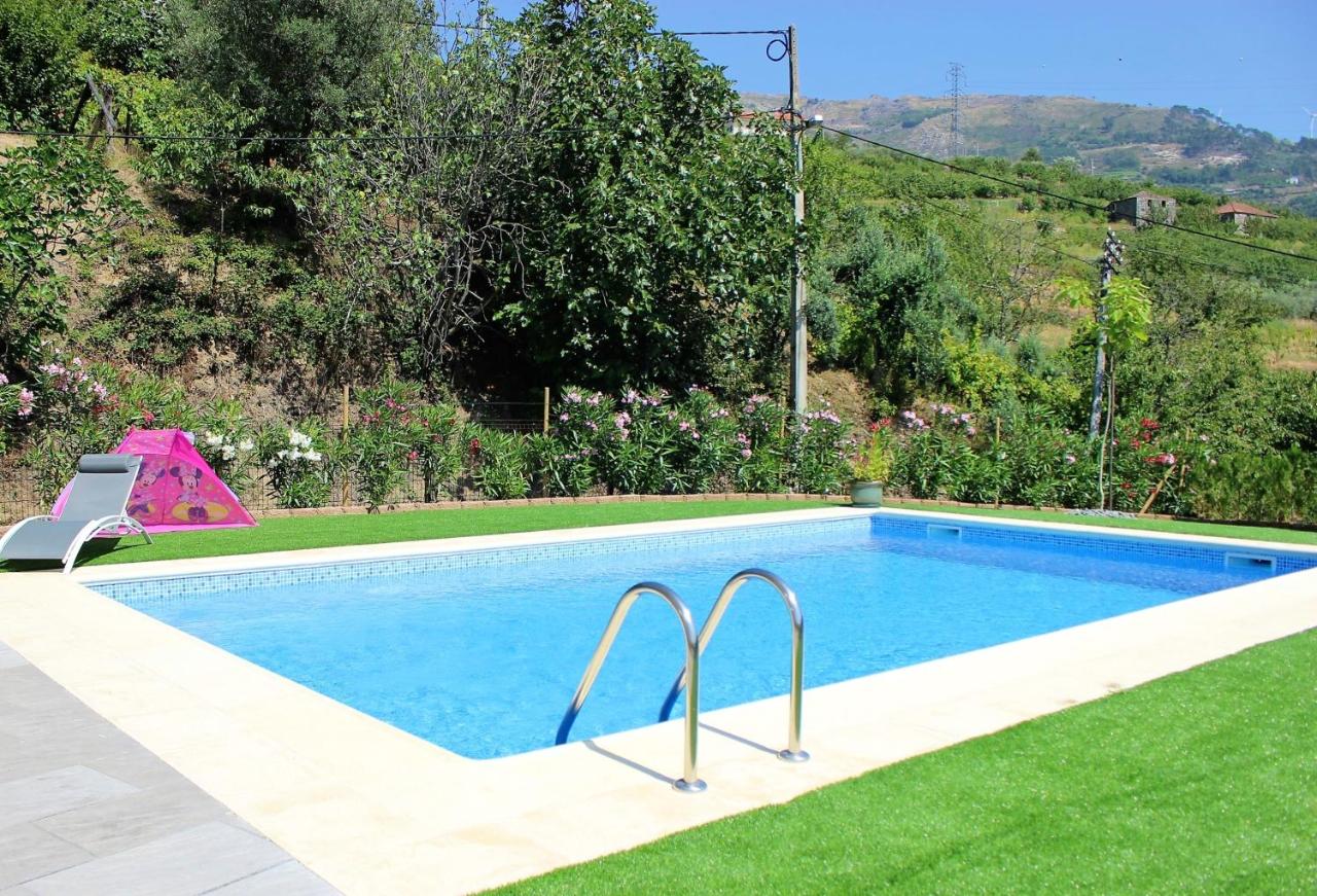 Peaceful villa in São Martinho de Mouros with private pool - 3