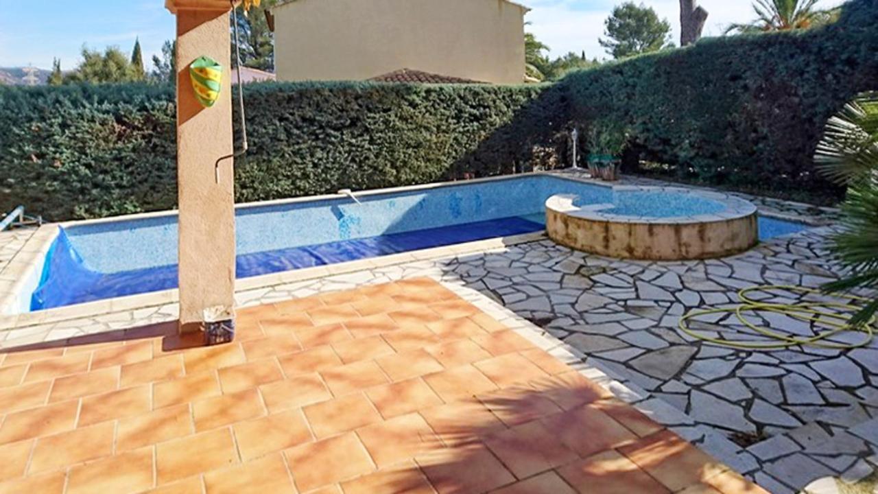 Villa avec piscine à Saint-Raphaël et vue sur la montagne - 5