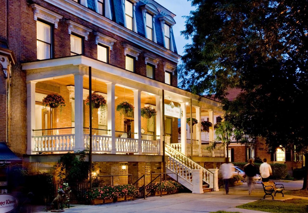 Saratoga Arms Hotel - 2