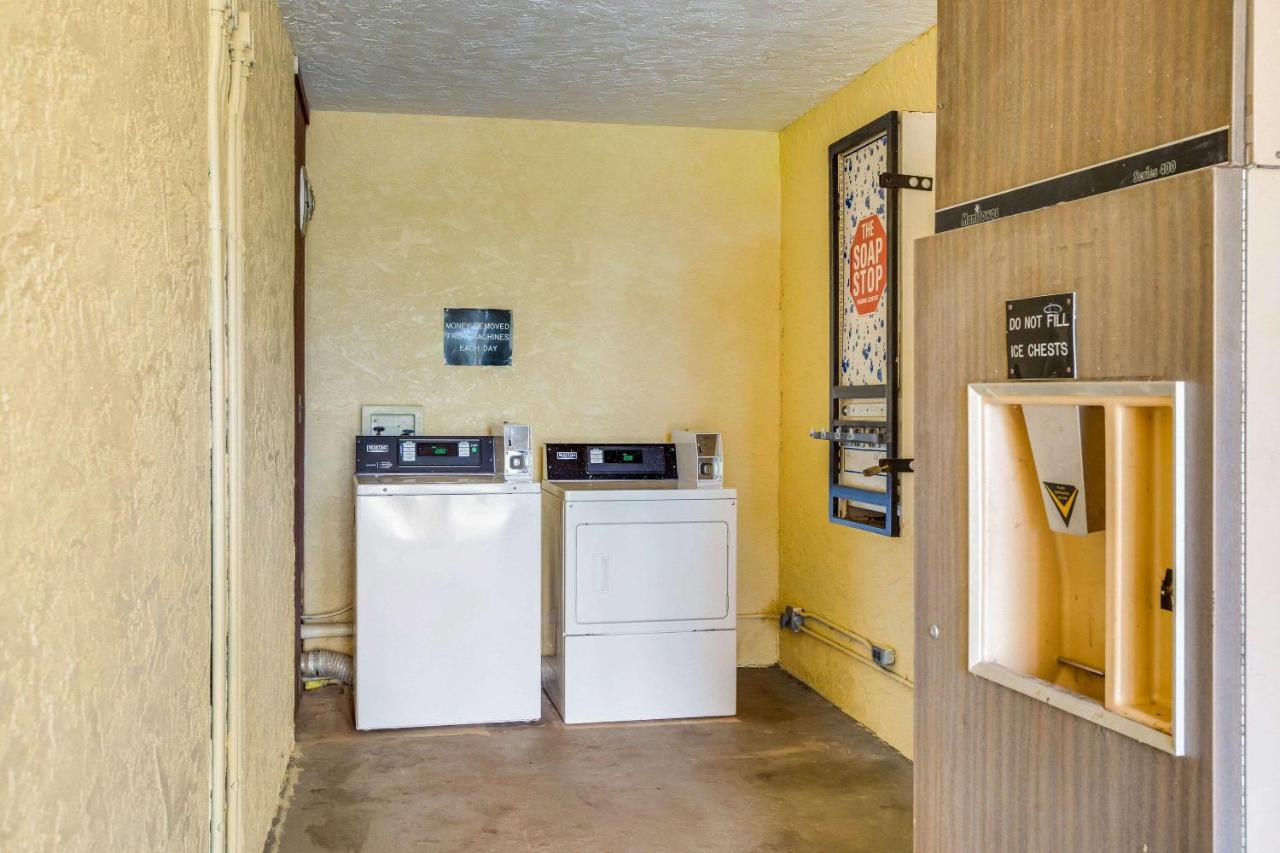 Rodeway Inn Bonifay photo 2