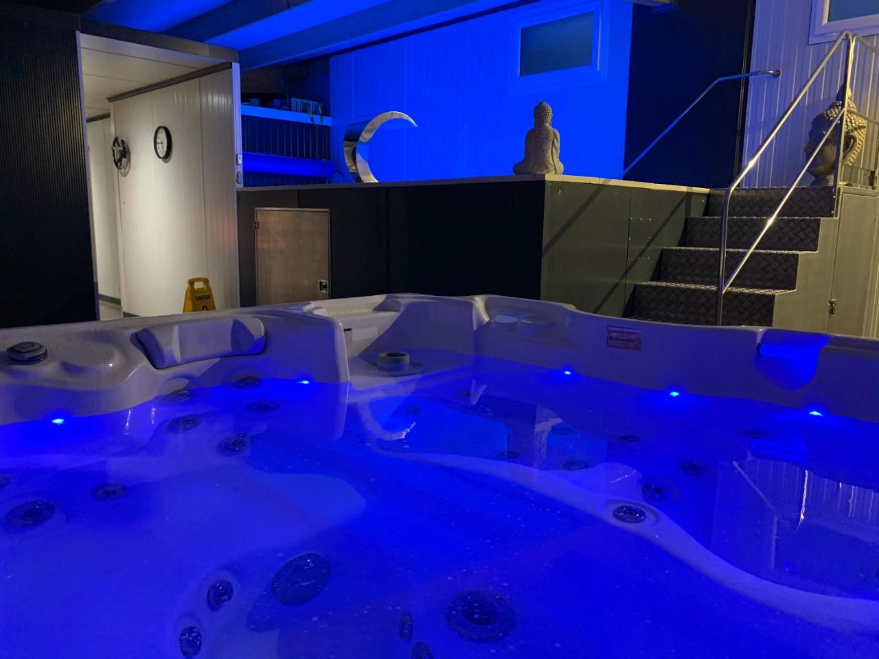 Belle Villa 6 pers 2h espace bien-être privatisé inclus 80 m2 de détente garantie - 6