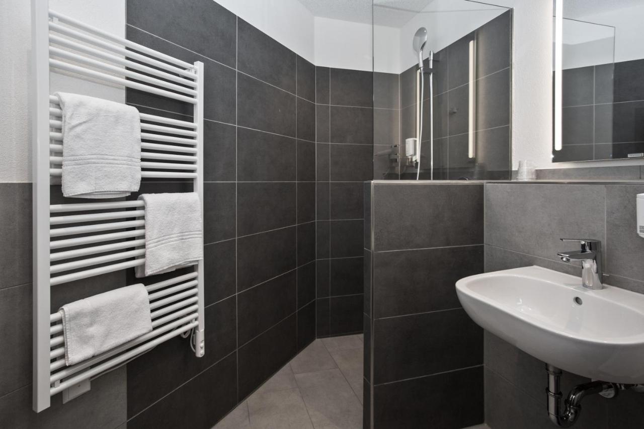 Hotel Gasthaus Engel Luttingen photo 3
