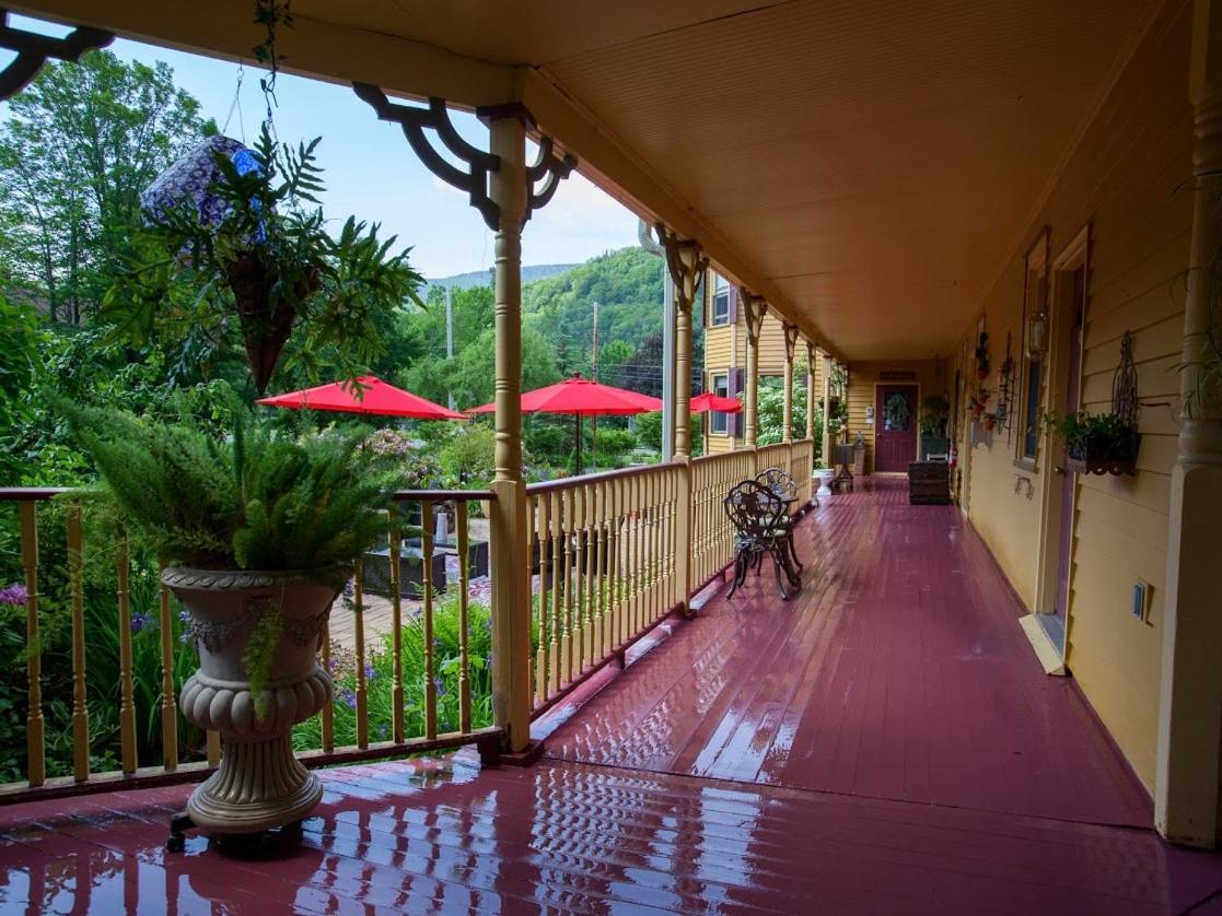 Fairlawn Inn - 3