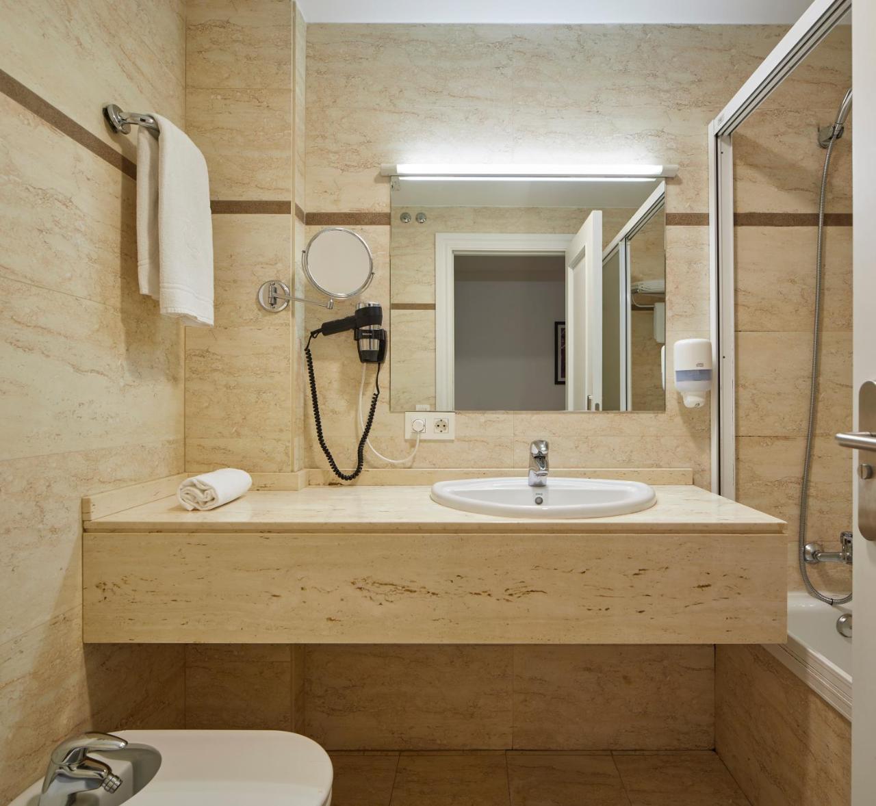 Hostal Arriazu photo 3