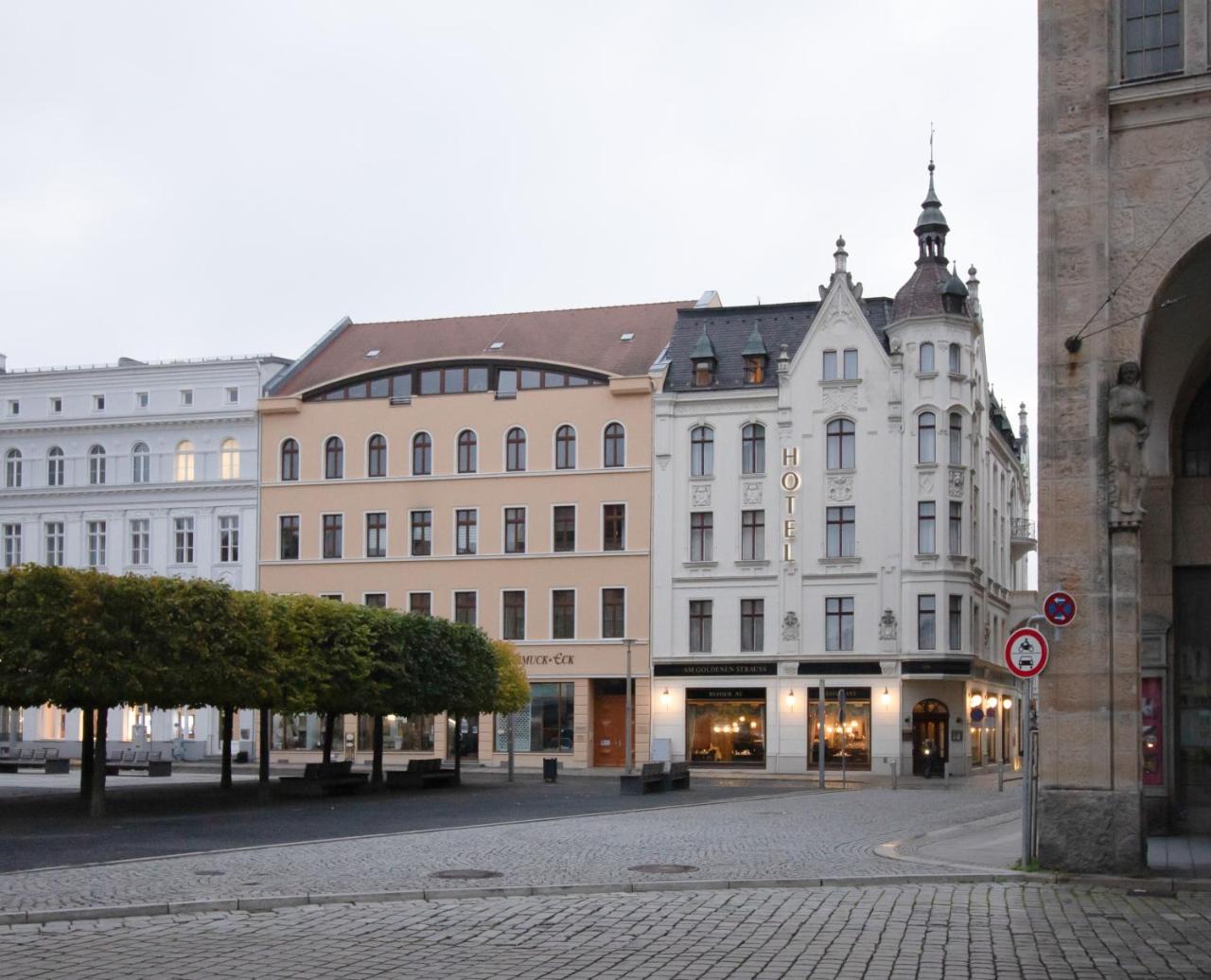 Hotel Am Goldenen Strauss photo 3