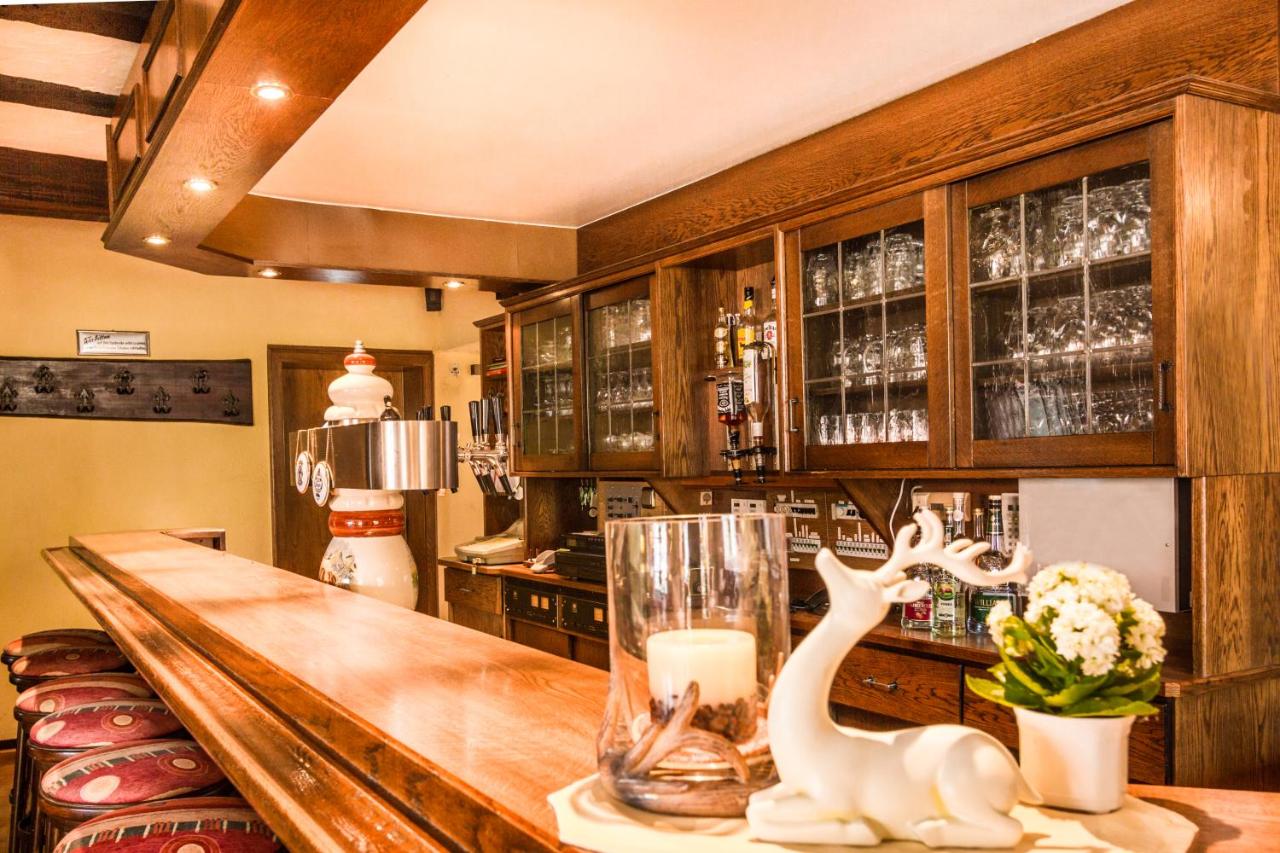 Hotel- Restaurant Zum Hirsch photo 2
