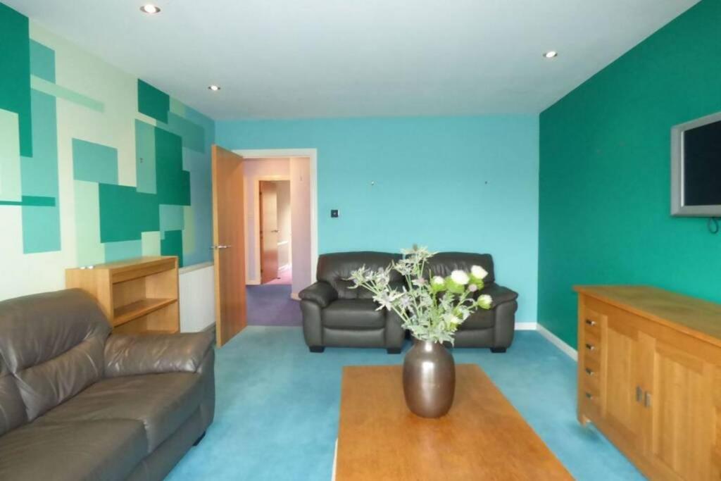 Comfortable, self contained 2 double beds town apartment near Pittodrie Stadium - 2