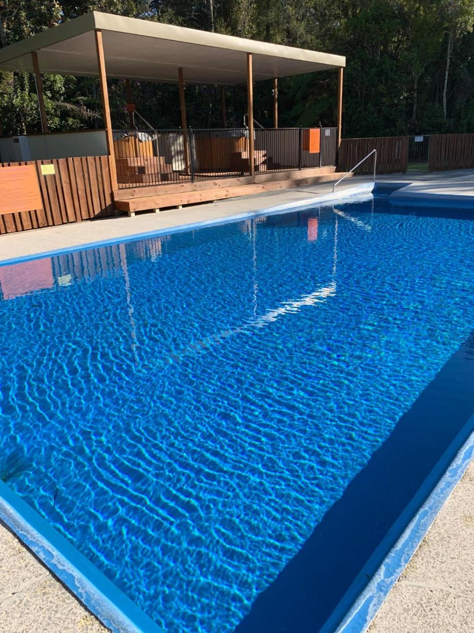 Sapphire Springs Holiday Park and Thermal Pools