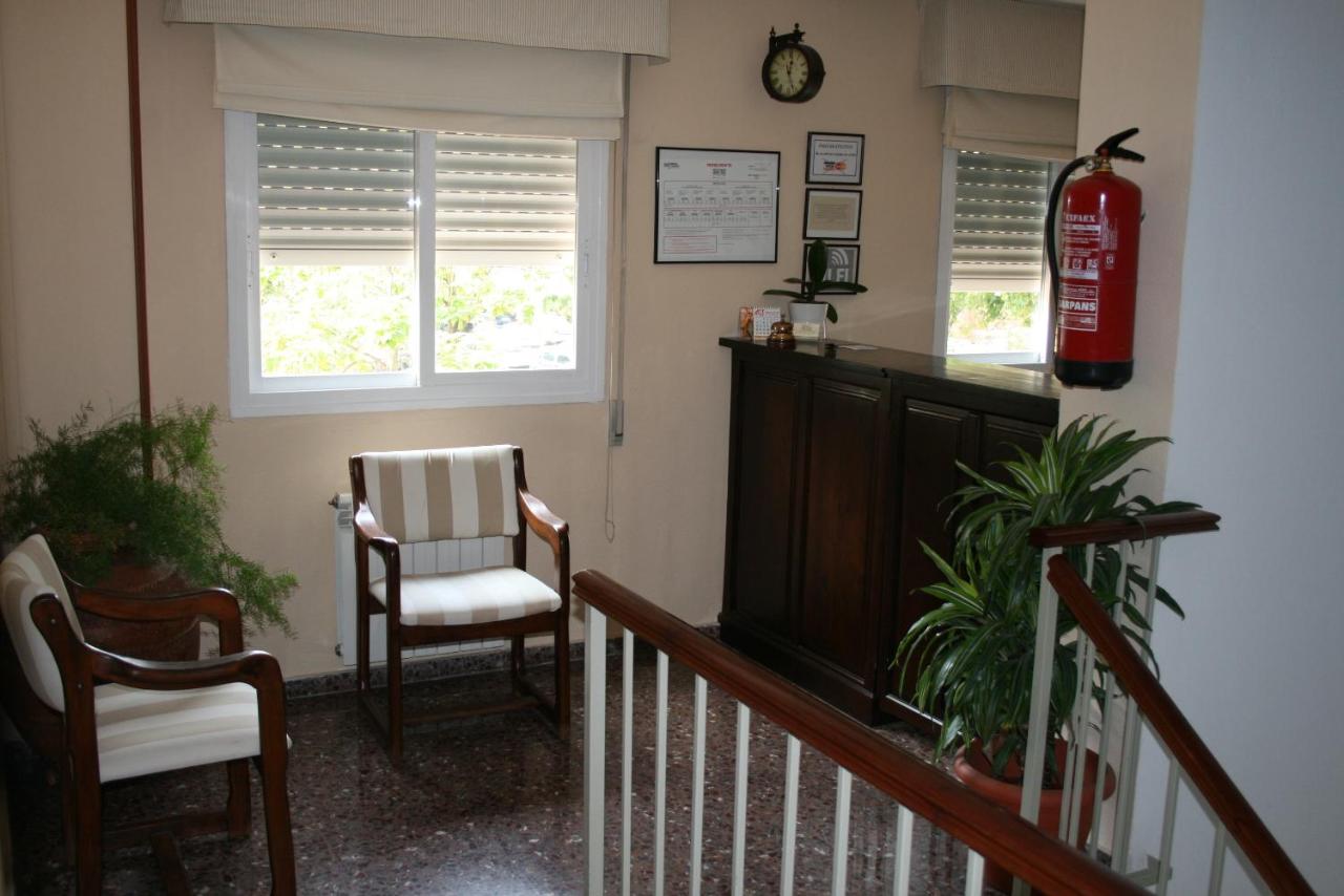 Hostal Puente de Piedra photo 4