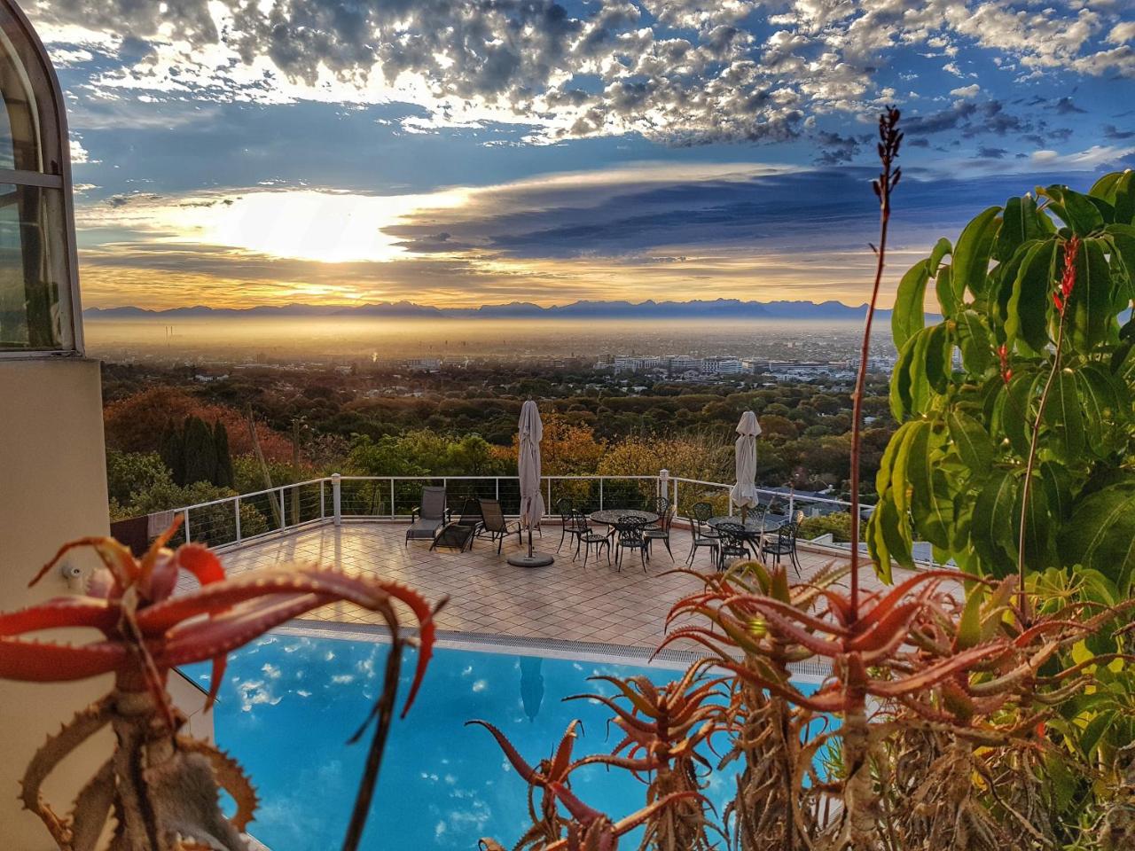 Photo - Panorama Guest House