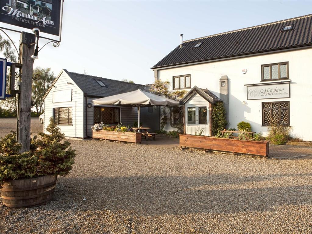 Marsham Arms Inn - 6