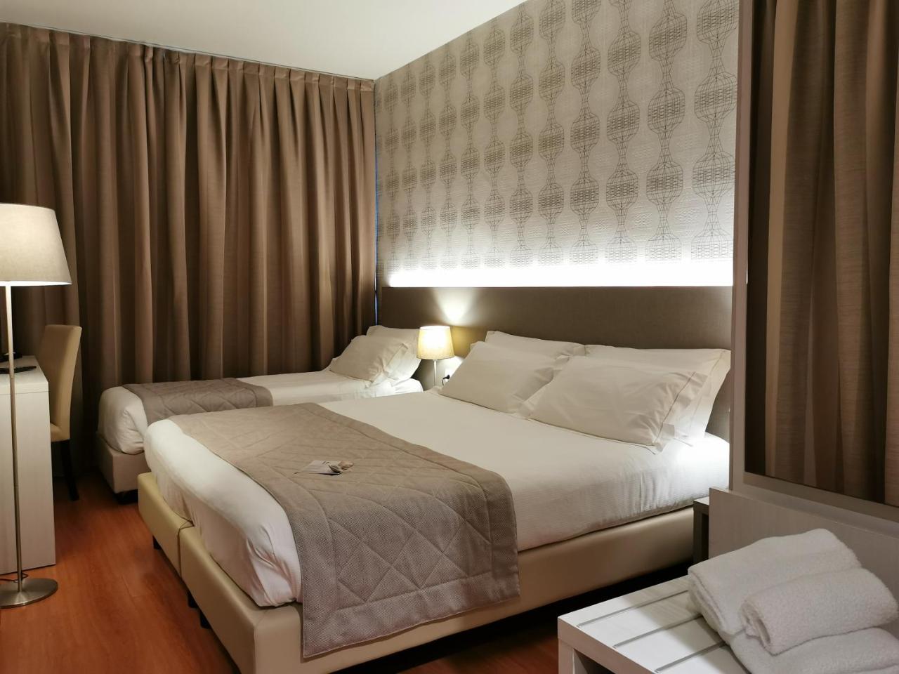 Hotel President photo 4