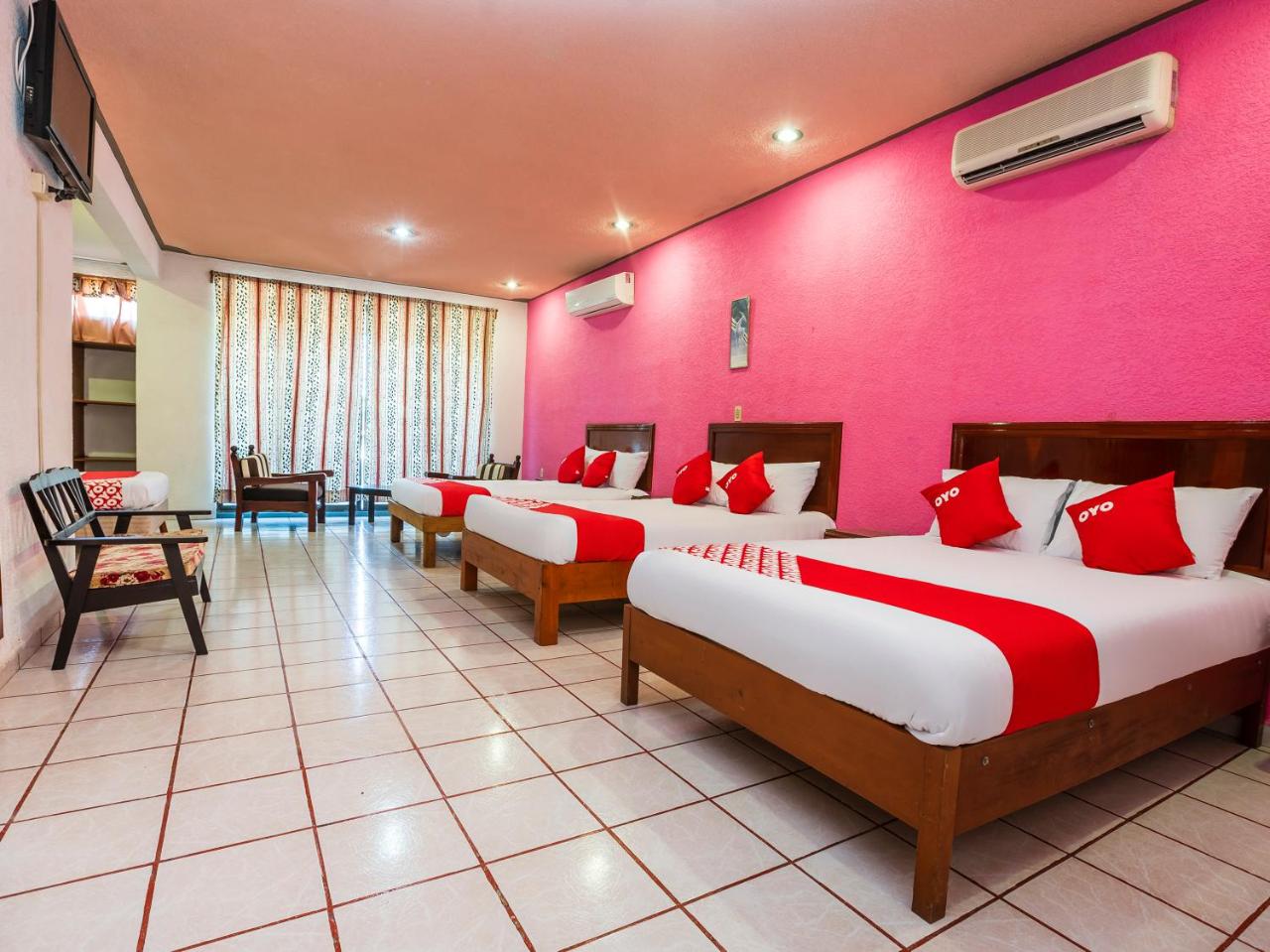 Foto - OYO Hotel Nachancan,Calderitas beach