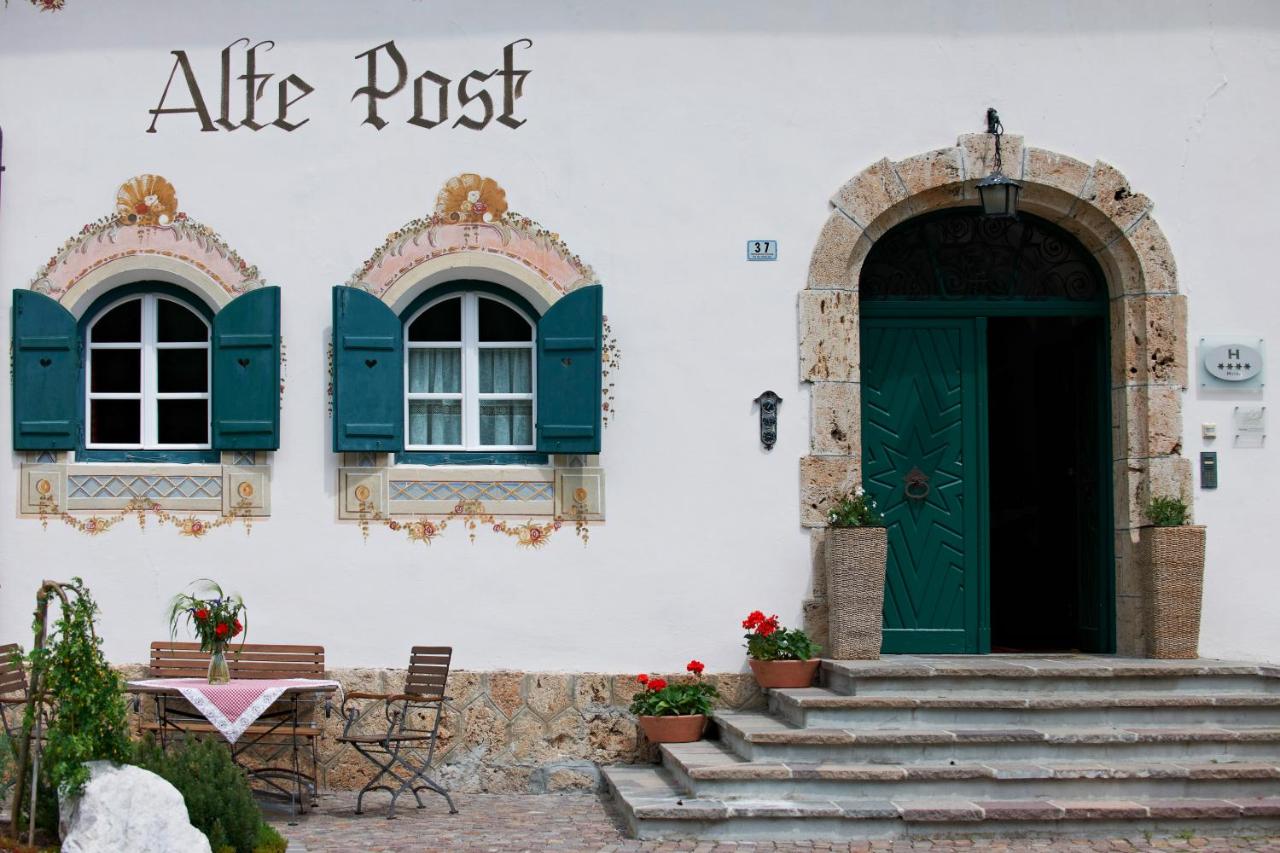 Hotel Dolomitenhof & Chalet Alte Post photo 3