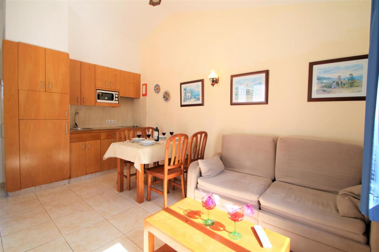 Apartaments Talayot - 4