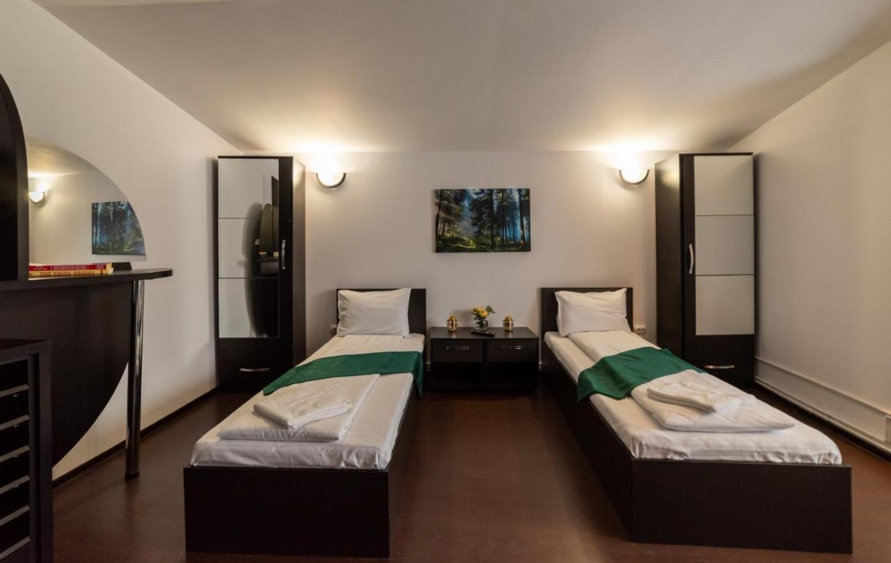 Escala Rooms - 5