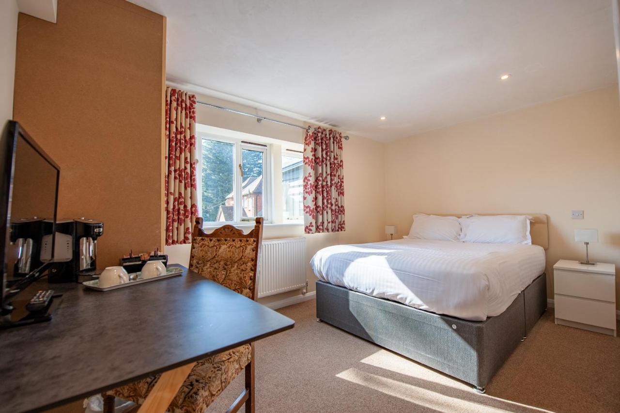 Oakside Lodge Guest House - 4