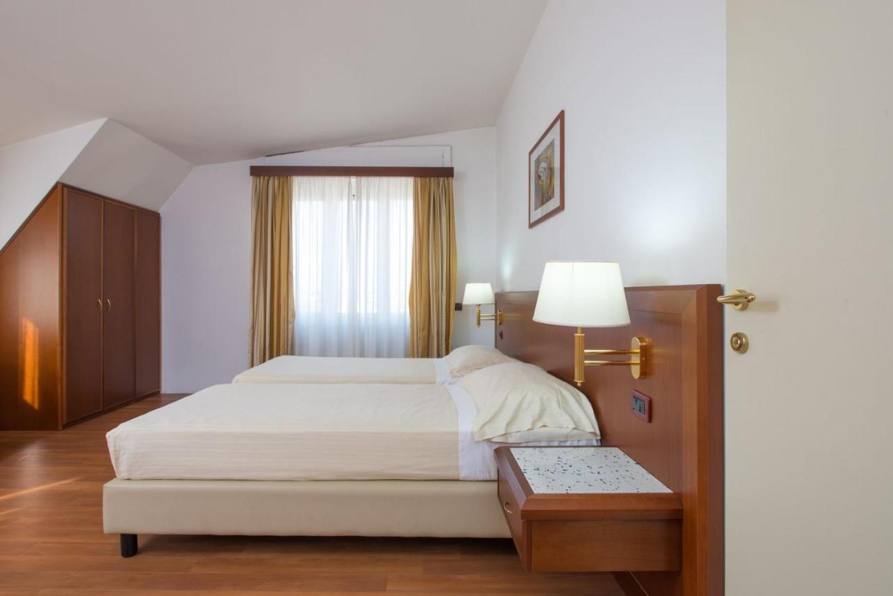 Hotel Europa photo 4