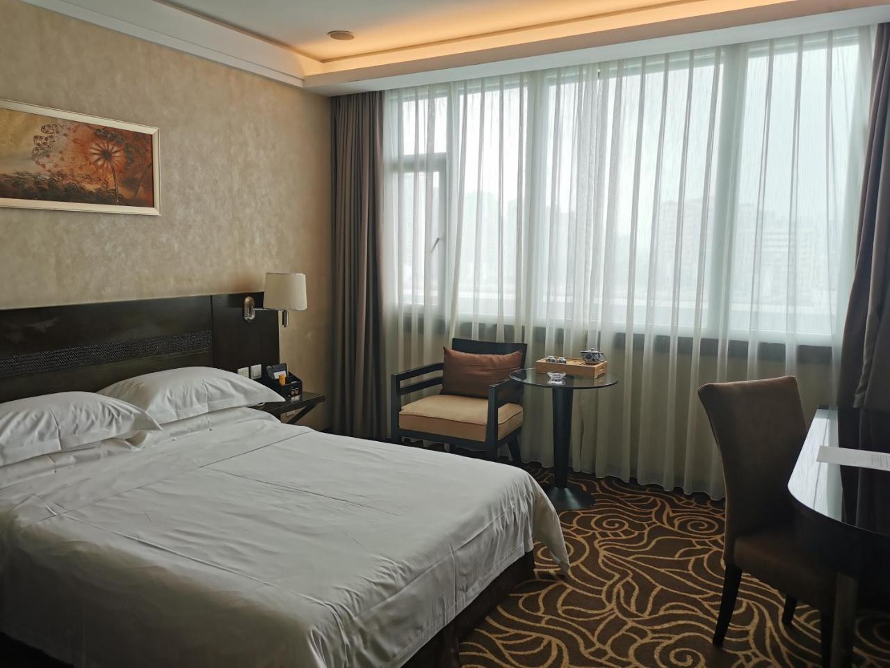 Photo - Hua Shi Hotel