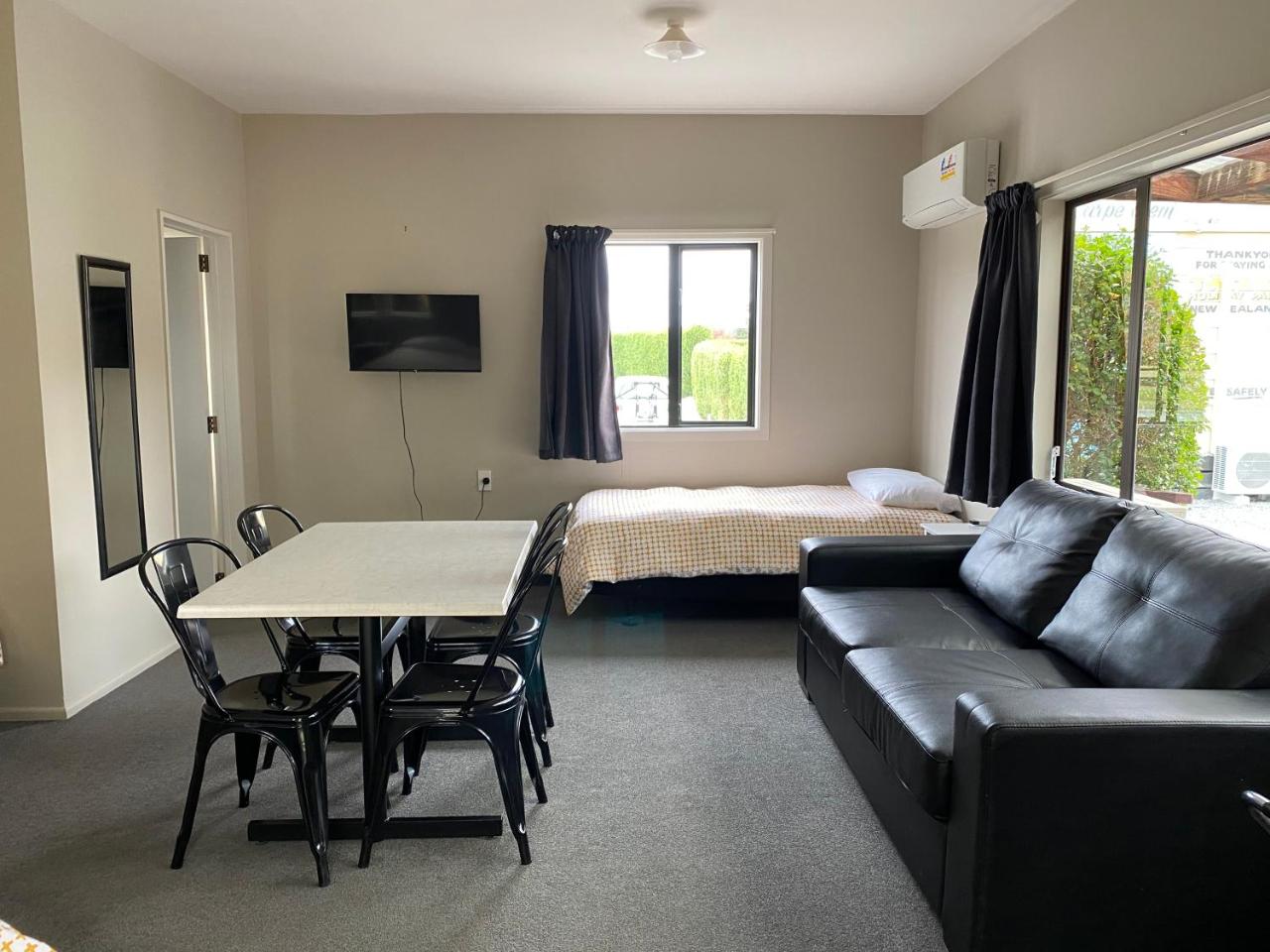 Twizel Holiday Park photo 3