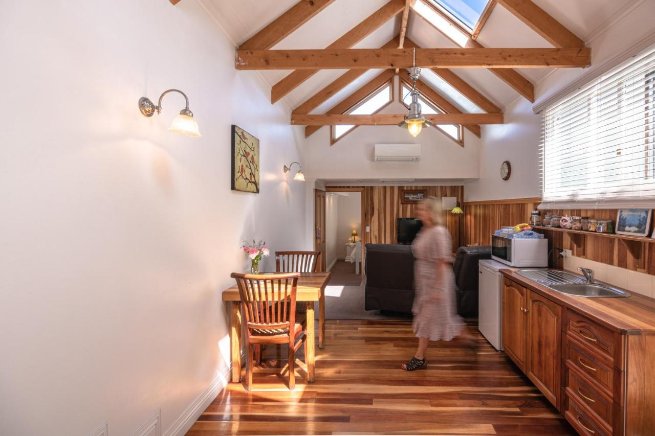 Ellie's Cottages