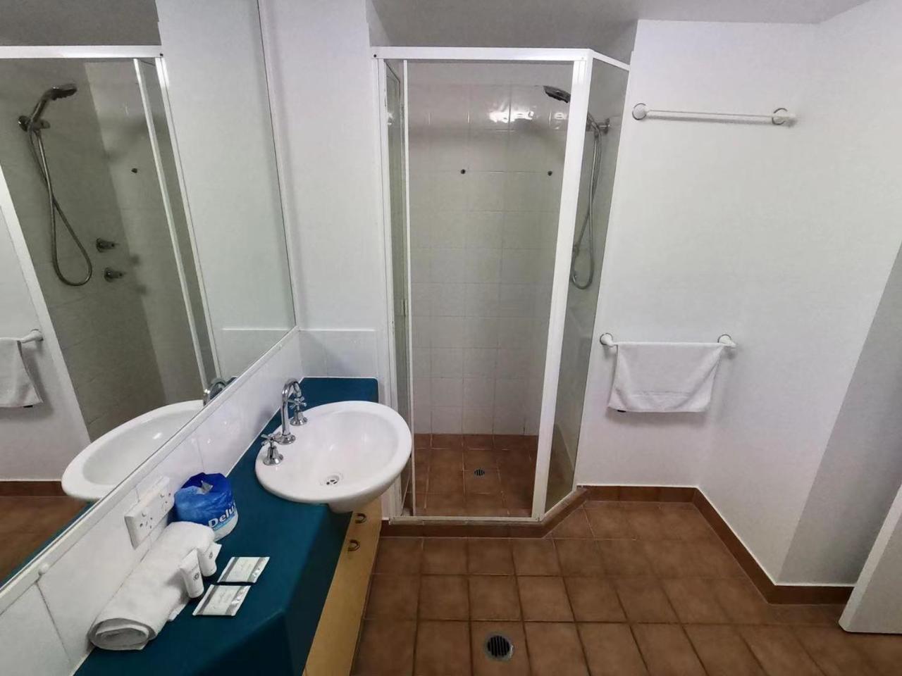Aruba Surf Resort photo 2