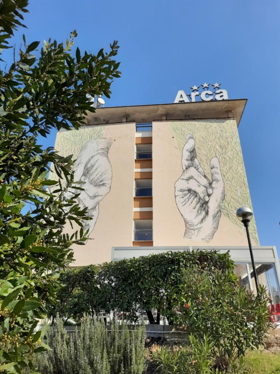 Photo - Lh Hotel Arca Street Art