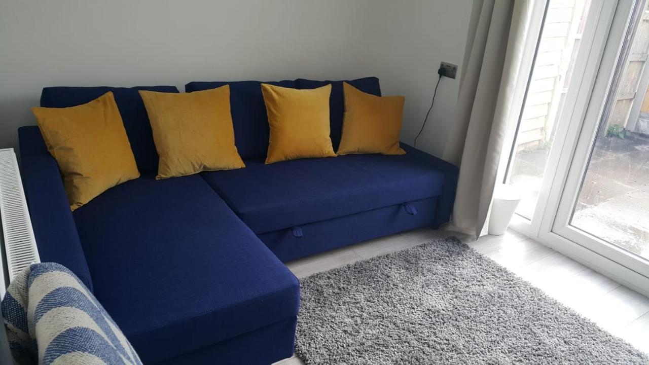 Foto - Homestay in Birmingham Sleeps 8 - Free Parking & Wifi
